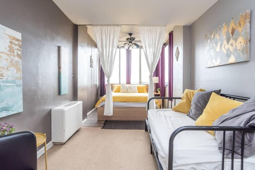 Vakantiehuis Downtown Excellent View! Onsite Parking 1904 *